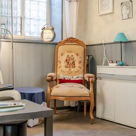 La Saboterie 1609 Holiday home